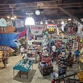 The Lucky Rabbit - Used, Vintage & Consignment Near Me - Hattiesburg, Mississippi