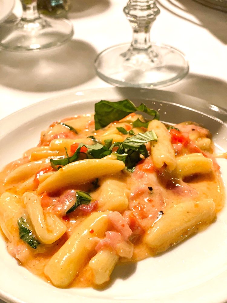 Gratzzi Italian Grille