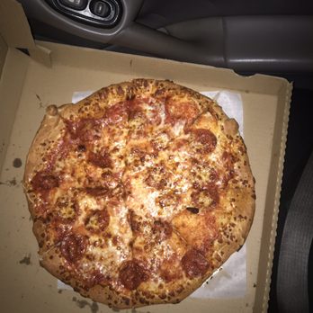 Gezziny's Famous Pizza - Waited 35+ minutes for this disappointing pepperoni pizza. Treated me differently than the people doing the same thing. - Pizza Near Me - Palmdale, California