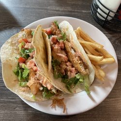 Pour House Bar and Grill - Fish Tacos