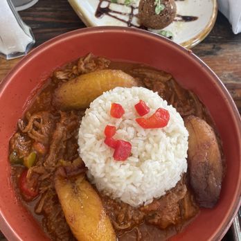 La Mulata - Ropa vieja - Cuban Near Me - Miami Beach, Florida La Mulata - Ropa vieja - Cuban Near Me - Miami Beach, Florida