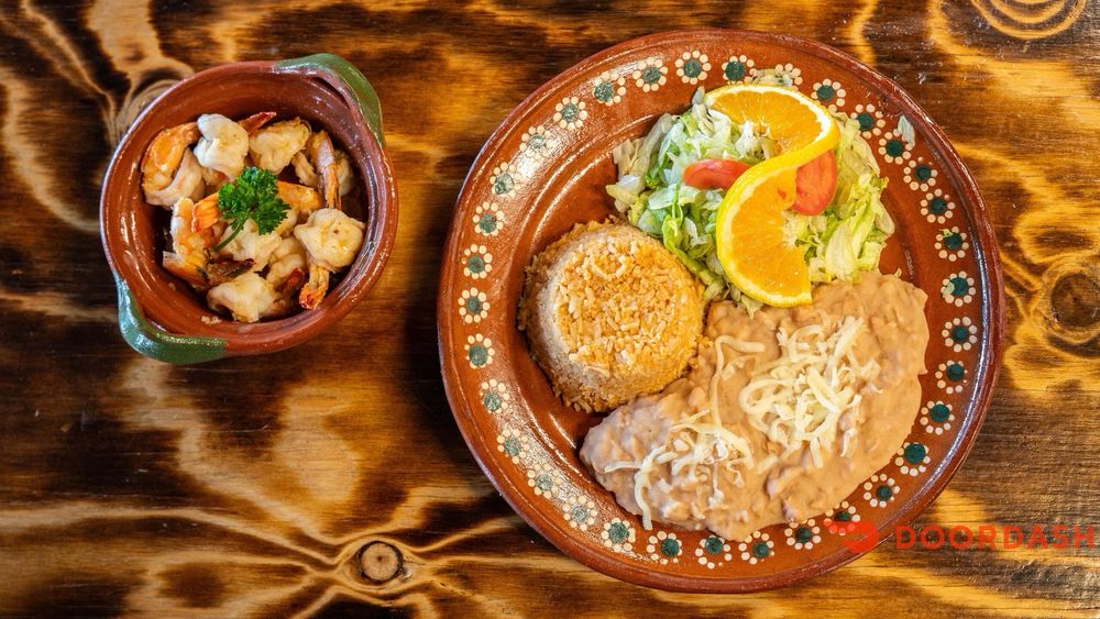 Food from Con Madre Restaurant 