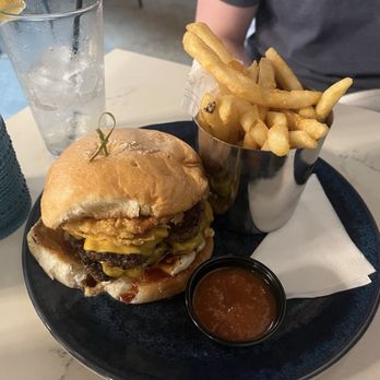 SoLou - Solou burger - New American Near Me - Baton Rouge, Louisiana SoLou - Solou burger - New American Near Me - Baton Rouge, Louisiana