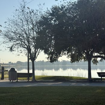 Lake Underhill Park - Great walking park - Lakes Near Me - Orlando, Florida Lake Underhill Park - Great walking park - Lakes Near Me - Orlando, Florida