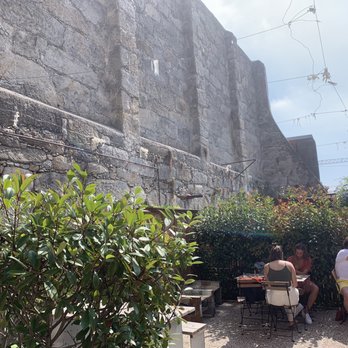 Fábrica Coffee Roasters - Back garden (inside) - Coffee & Tea Near Me - Porto, 13 Fábrica Coffee Roasters - Back garden (inside) - Coffee & Tea Near Me - Porto, 13