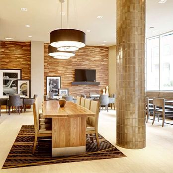 Hampton Inn Brooklyn/Downtown - Restaurant - Hotels Near Me - Brooklyn, New York
