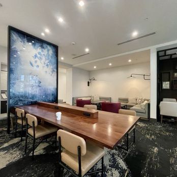 Hyatt Place Bakersfield - Lobby area nice to relax - Hotels Near Me - Bakersfield, California