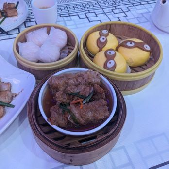 Dynasty - Ha gao, minion bun, bean curd rolls - Cantonese Near Me - Boston, Massachusetts Dynasty - Ha gao, minion bun, bean curd rolls - Cantonese Near Me - Boston, Massachusetts