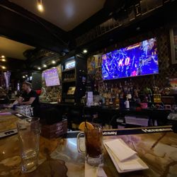 VERSUS - Bar area