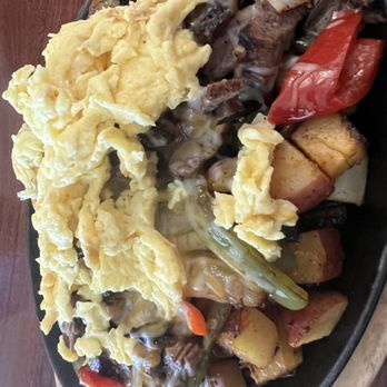 Dany's Restaurant - Asada skillet with scrambled eggs - Breakfast & Brunch Near Me - Gilroy, California