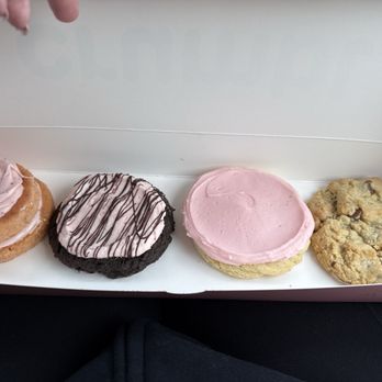 Crumbl - Port Coquitlam - Strawberry cake, chocolate strawberry, pink sugar, chocolate chip - Bakeries Near Me - Port Coquitlam, British Columbia Crumbl - Port Coquitlam - Strawberry cake, chocolate strawberry, pink sugar, chocolate chip - Bakeries Near Me - Port Coquitlam, British Columbia