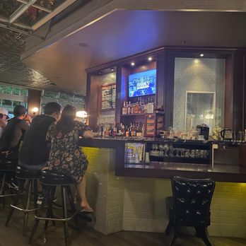 The Stave Bar - Pubs Near Me - Long Beach, California