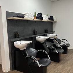 V + C Beauty Bar