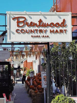 Brentwood Country Mart by null