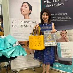 DSC Laser & Skin Care Center - Ultherapy event give away free gifts