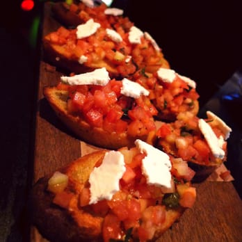 Moxies Beavercreek Restaurant - Canadian (New) Near Me - Richmond Hill, Ontario Moxies Beavercreek Restaurant - Canadian (New) Near Me - Richmond Hill, Ontario