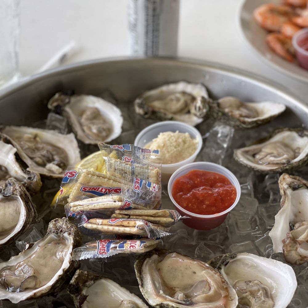 Fish Camp On Lake Eustis - a platter of fresh oysters - Seafood Near Me - Tavares, Florida Fish Camp On Lake Eustis - a platter of fresh oysters - Seafood Near Me - Tavares, Florida