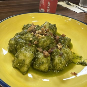 Cucina Moon - Pesto gnocchi - Pasta Shops Near Me - Honolulu, Hawaii Cucina Moon - Pesto gnocchi - Pasta Shops Near Me - Honolulu, Hawaii