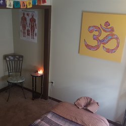 Island Massage - Massage Therapist Beth's Room