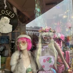 The Little Shop of Hers - Shop window ( they weren't closed )