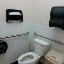 Horizon Market 6 - Clean restroom!