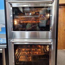 The Learning Kitchen - Our tandoori chicken baking during class.