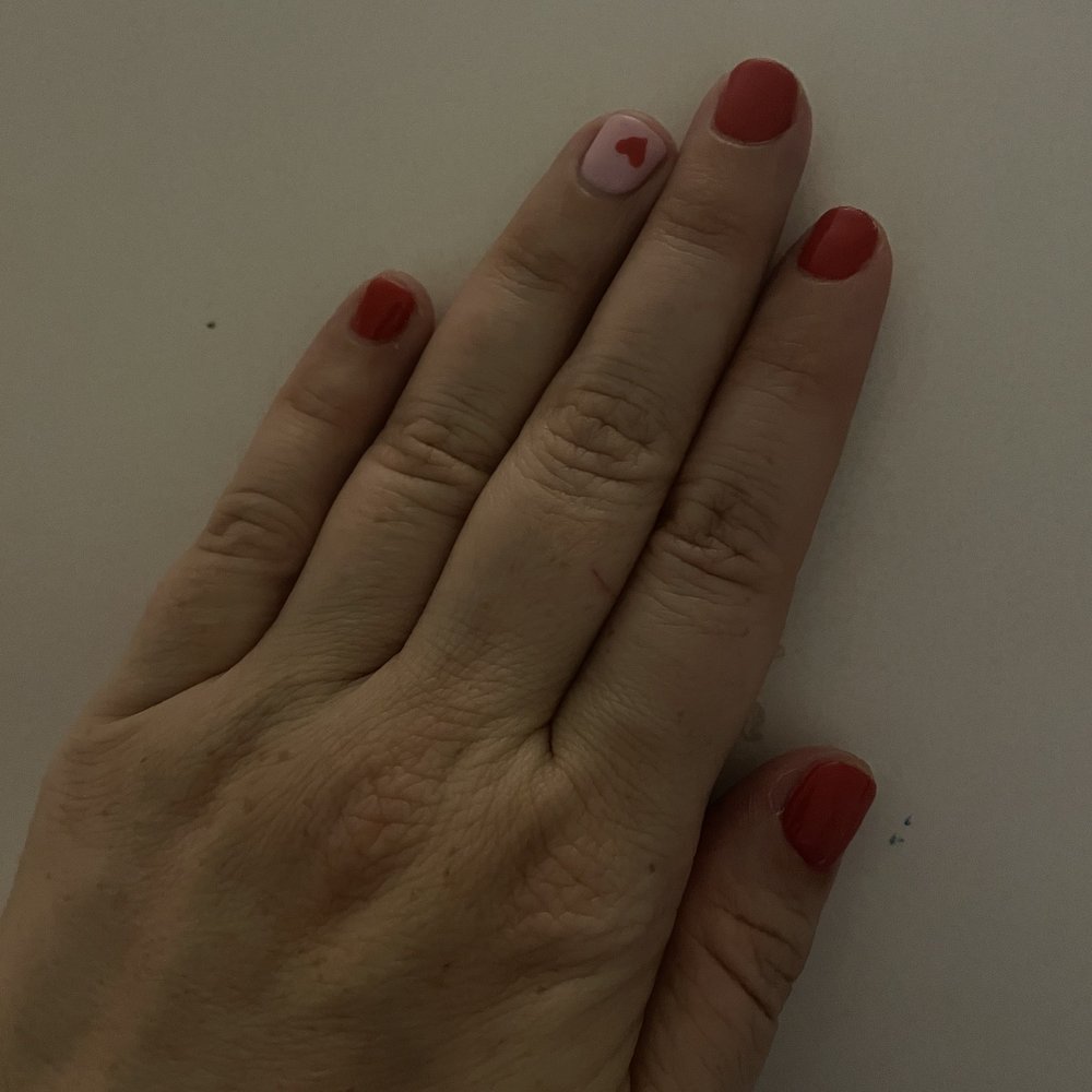 Valentine's Day gel nails Valentine's Day gel nails