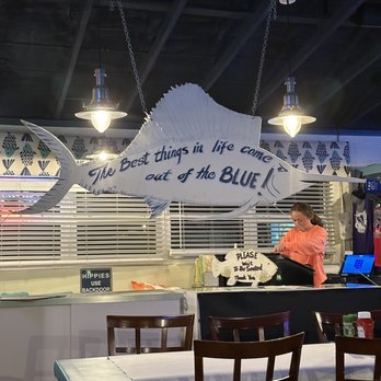 Blue Dog Bar & Grill - Bars Near Me - Matlacha, Florida