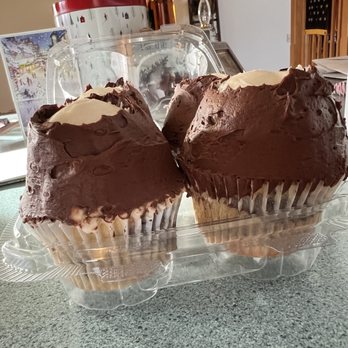 Vivi’s Cakes and Candy - Bakeries Near Me - Charlottesville, Virginia