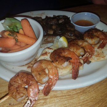 Texas Roadhouse - Shrimp and steak with steamed veggiez - Barbeque Near Me - Columbus, Ohio Texas Roadhouse - Shrimp and steak with steamed veggiez - Barbeque Near Me - Columbus, Ohio