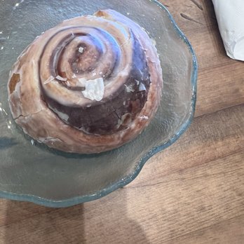 CRAFTkitchen - Cinnamon roll - New American Near Me - Henderson, Nevada