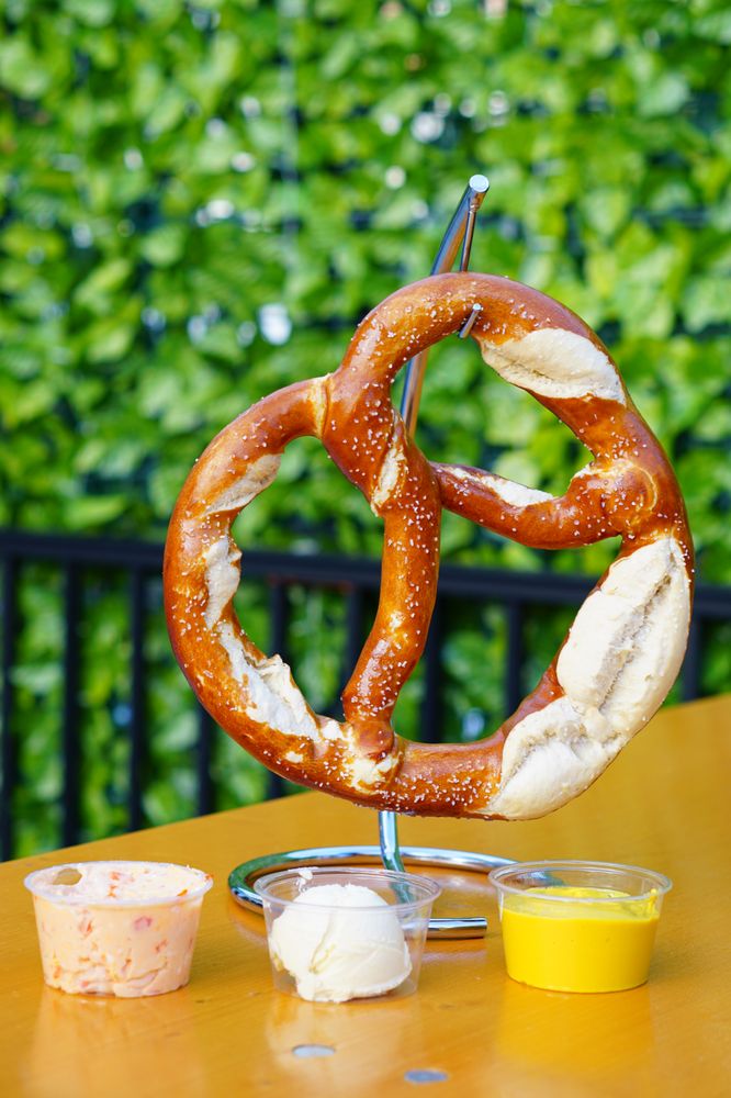 HAMPDEN YARDS BEER GARDEN Updated October 2024 86 Photos & 20