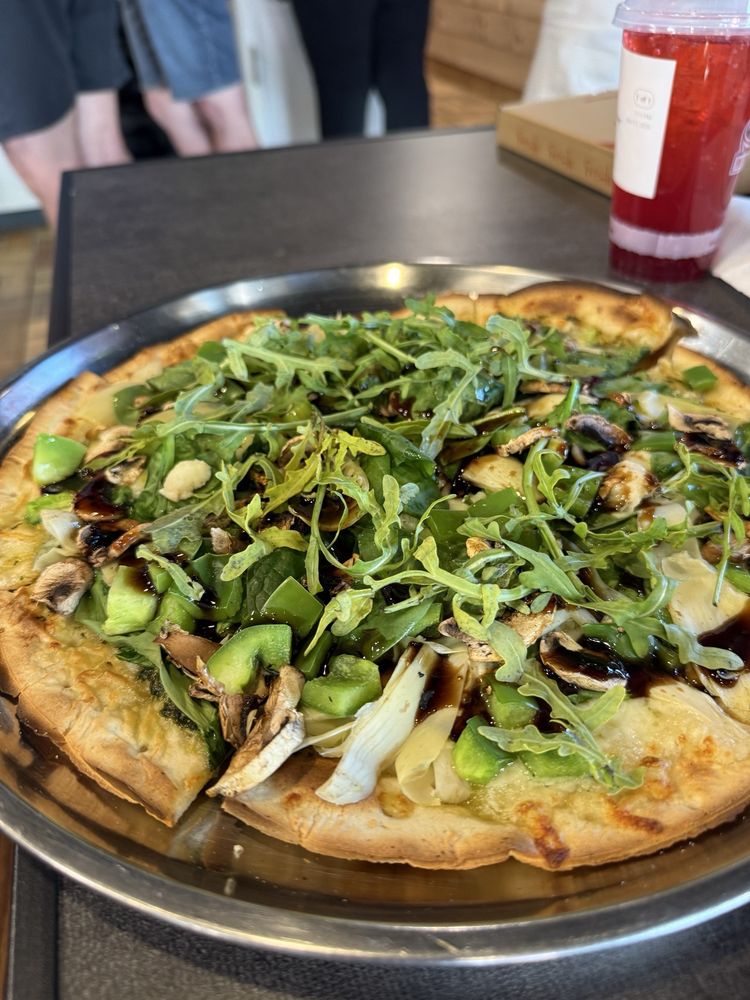 Food from Metro Pie Pizza