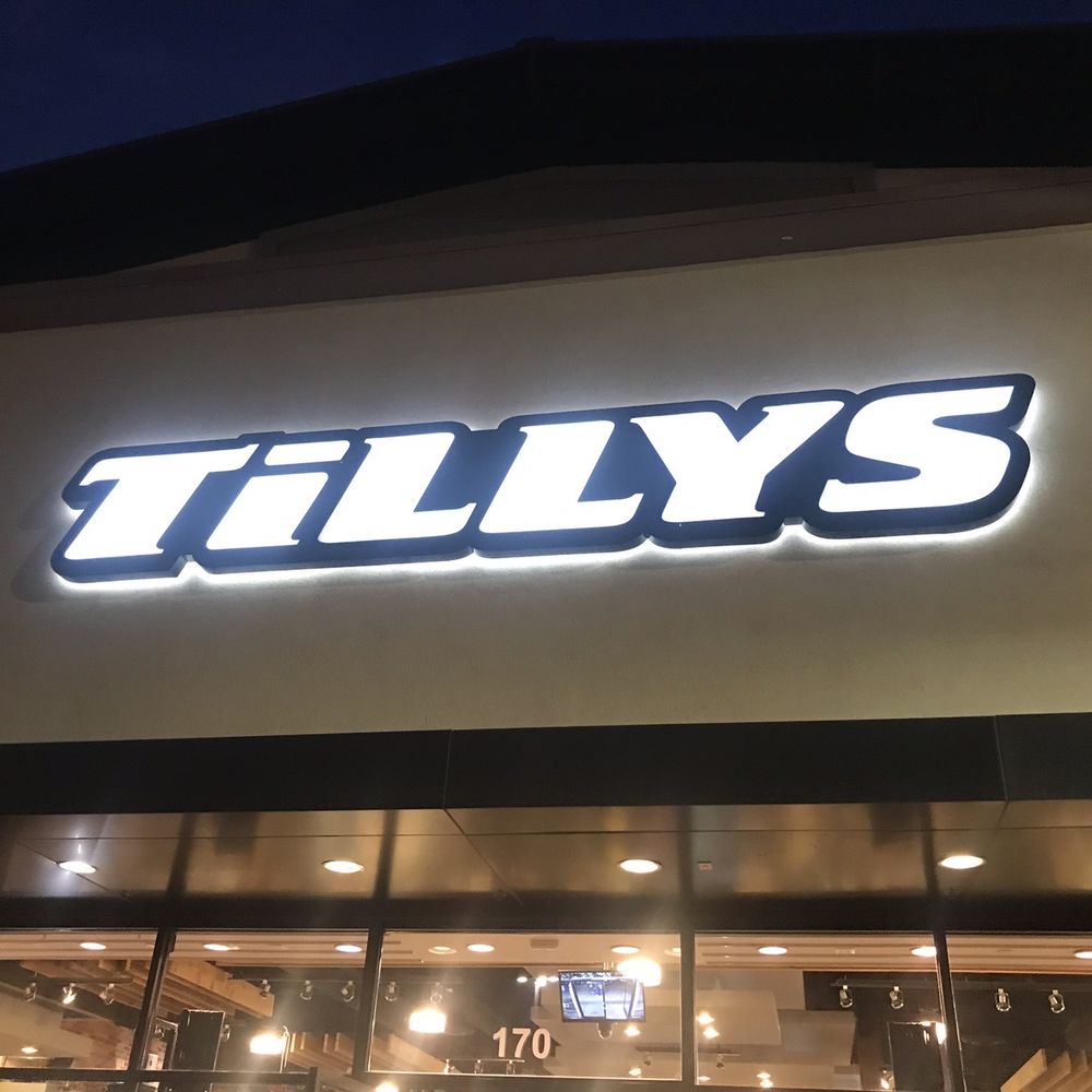 Tillys - Shoe Stores Near Me - Redlands, California