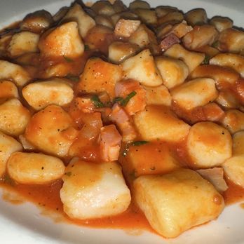 Pappare Ristorante & Bar - Gnocchi Amatriciana (1) - Italian Near Me - Boston, Massachusetts Pappare Ristorante & Bar - Gnocchi Amatriciana (1) - Italian Near Me - Boston, Massachusetts