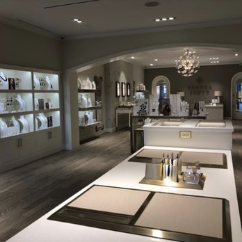 Kendra Scott - Jewelry Near Me - Edmond, Oklahoma Kendra Scott - Jewelry Near Me - Edmond, Oklahoma