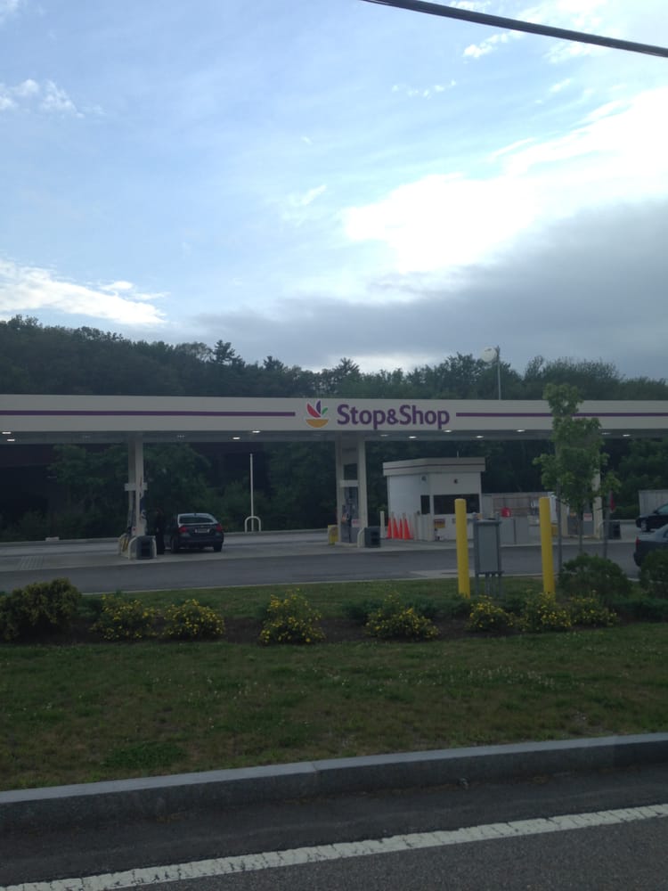 STOP & SHOP GAS 828 W Central St, Franklin, Massachusetts Gas