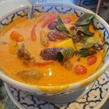 President Thai - Red curry with roast duck ... so delicious - Thai Near Me - Pasadena, California President Thai - Red curry with roast duck ... so delicious - Thai Near Me - Pasadena, California