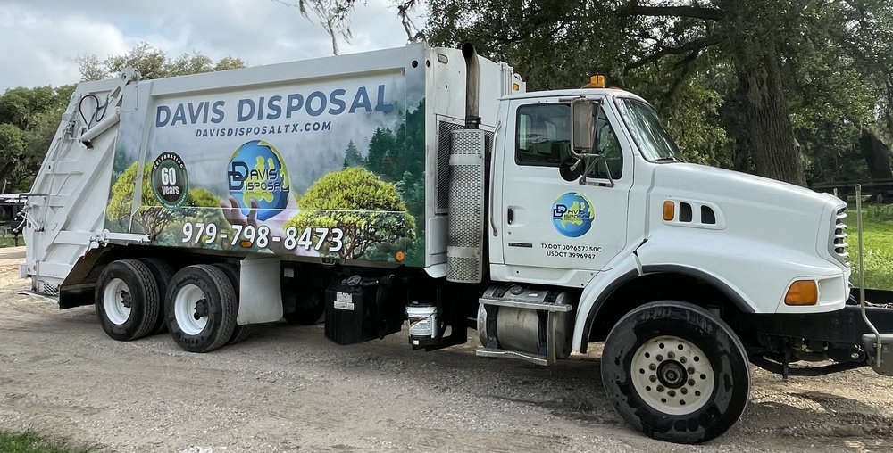DAVIS DISPOSAL Updated September 2024 19134 Highway 35, Sweeny