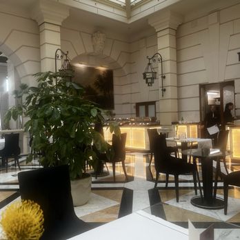 Ortea Palace - Breakfast bar area - Hotels Near Me - Isola di Ortigia, SR