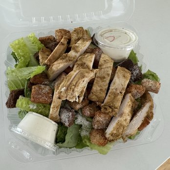The corner slice - Chicken Caesar Salad - Pizza Near Me - Los Angeles, California The corner slice - Chicken Caesar Salad - Pizza Near Me - Los Angeles, California