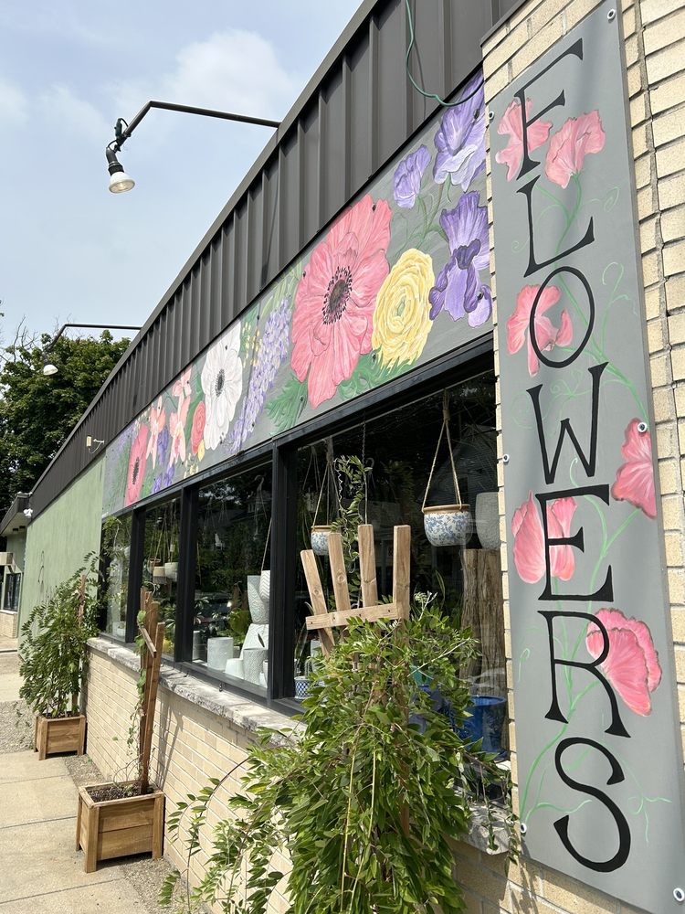 BLOOMING BLOSSOMS FLORAL BOUTIQUE Updated September 2024 26 Photos