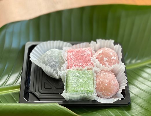 Photo of Shuei-Do Manju Shop - San Jose, CA, US. I couldn't wait til she got home. Sooo good