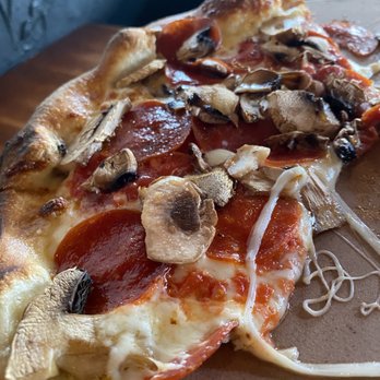 Zanata - Pepperoni pizza with fresh mushrooms - Italian Near Me - Rockwall, Texas Zanata - Pepperoni pizza with fresh mushrooms - Italian Near Me - Rockwall, Texas