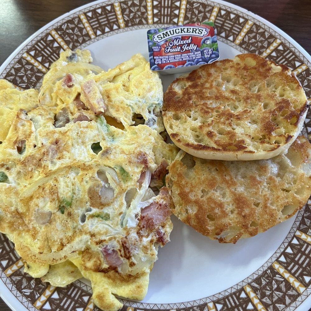 Jack's Inn - International omelette - Breakfast & Brunch Near Me - Kahului, Hawaii Jack's Inn - International omelette - Breakfast & Brunch Near Me - Kahului, Hawaii