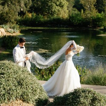 Luxury Alterations - Sewing & Alterations Near Me - Tarzana, California Luxury Alterations - Sewing & Alterations Near Me - Tarzana, California