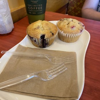 Panera Bread - Sonja got the muffins and a hot tea. - Sandwiches Near Me - Aurora, Colorado Panera Bread - Sonja got the muffins and a hot tea. - Sandwiches Near Me - Aurora, Colorado