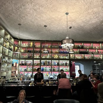Salve Osteria - One of the best looking bars in St. Louis - Italian Near Me - St. Louis, Missouri Salve Osteria - One of the best looking bars in St. Louis - Italian Near Me - St. Louis, Missouri