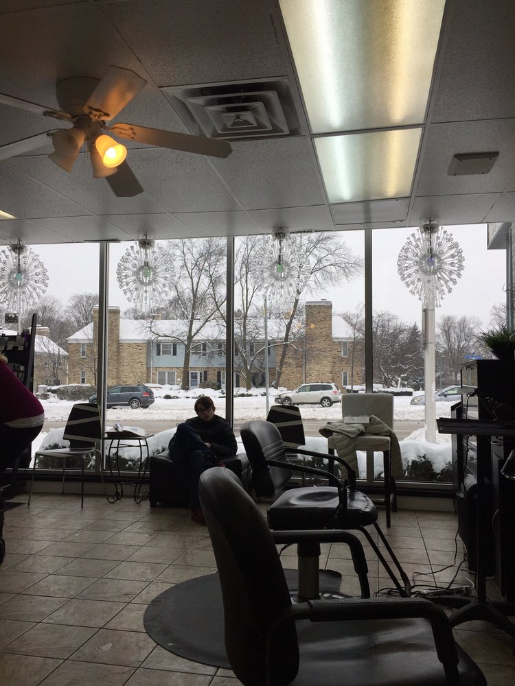 PURE SALON AND DAY SPA 11607 W Bluemound Rd, Wauwatosa, Wisconsin