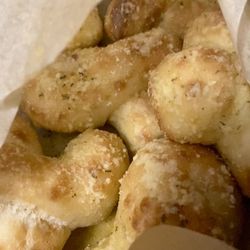 Domino's Pizza - It don't look and taste like cinnamon.
